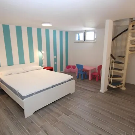 Seaside Villa *